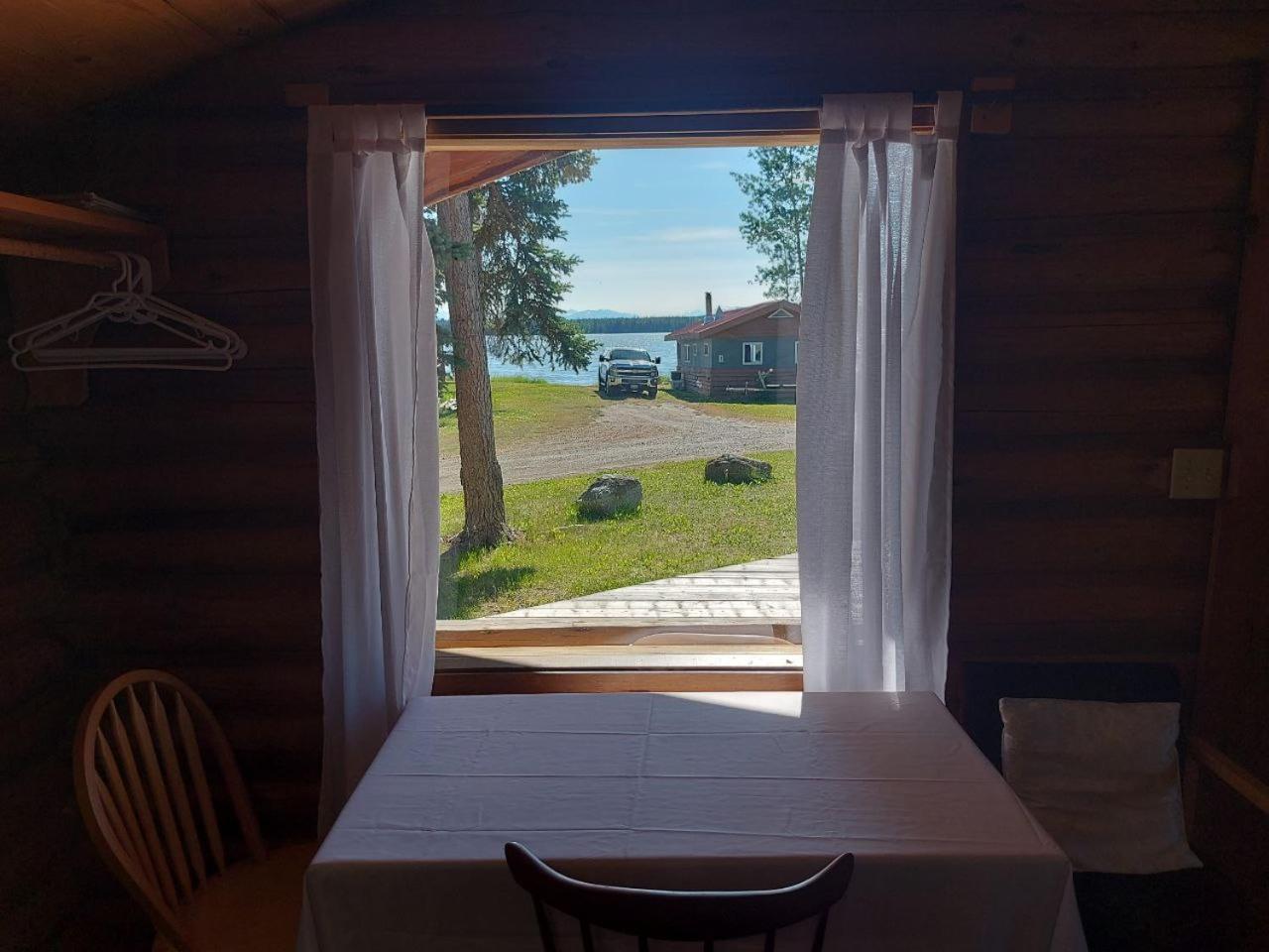 Escott Bay Resort Anahim Lake Exterior photo